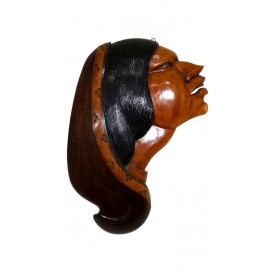 Woodcarving andean peasant woman