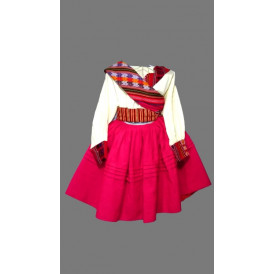 Woman's moseñada dance suit with details of aguayo